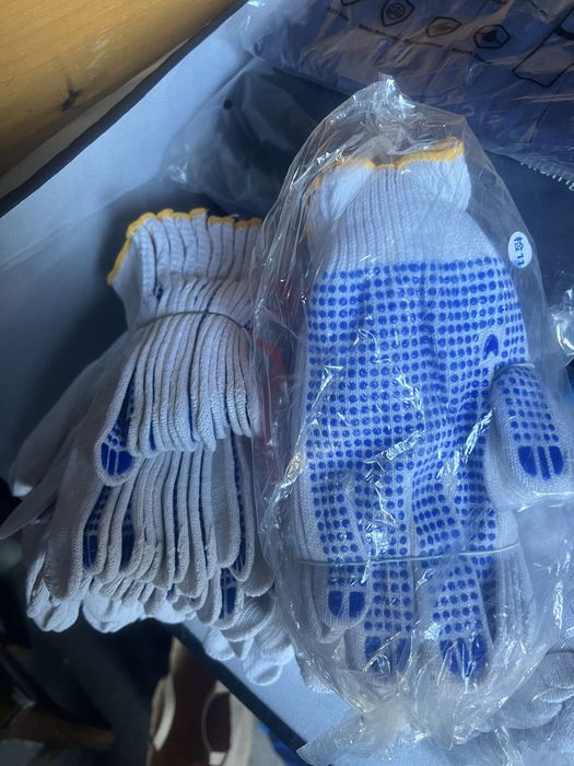 Combinizoabe, bocanci, manusi, bluze salopeta