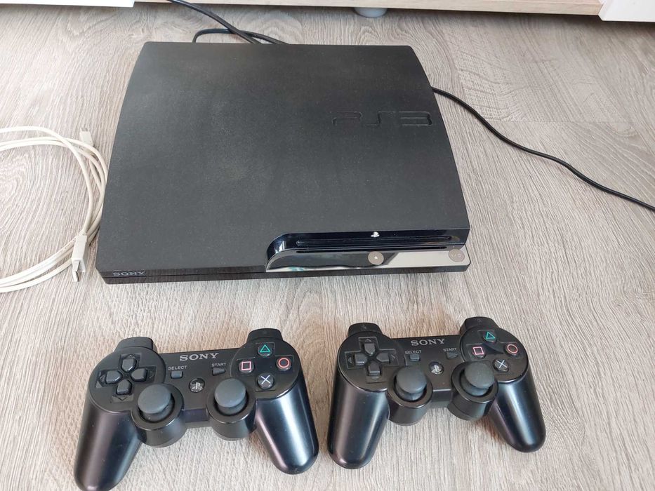 Play Station 3 slim, 2 джойстика, игри