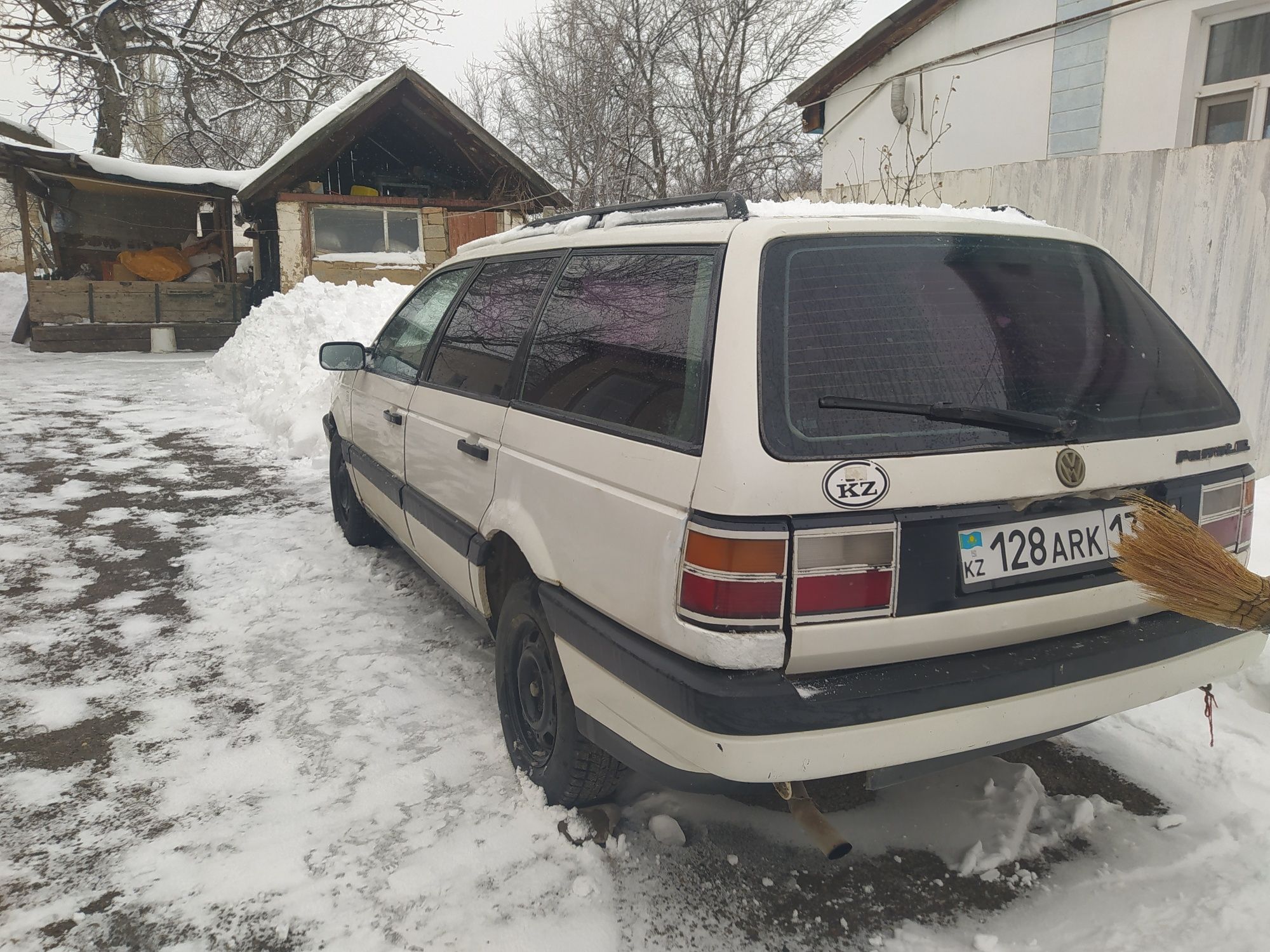 Көлік сатылады. Volkswagen v3