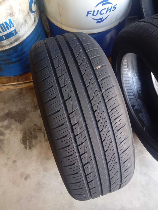 Продам шины б/у 255/50r20