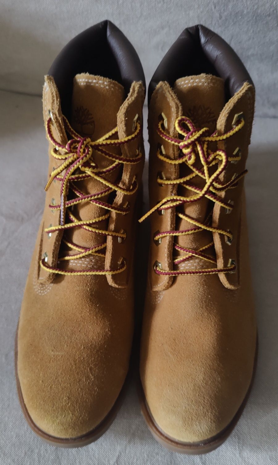 Vind bocanci damă Timberland