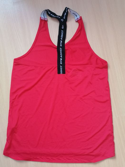 Неносени спортни дрехи за 5-10 лв