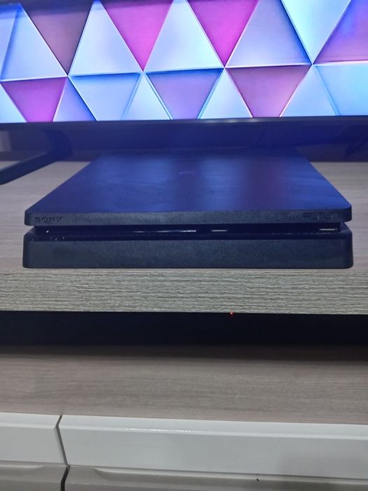 PS4+ 12игри и два джойстика