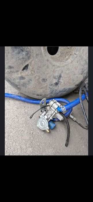 Продам срочно Газобаллонное оборудование (ГБО)сняли с машины Ларгус300