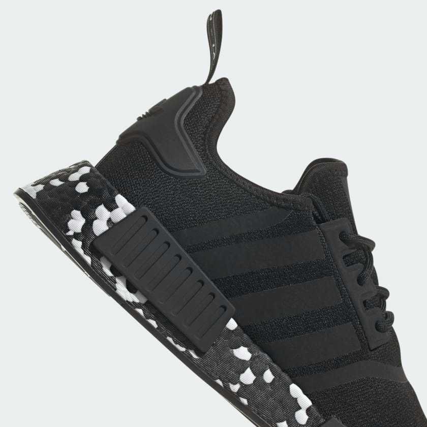 Оригинални маратонки *ADIDAS NMD R1 NEW OREO * EU 42 , 43 1/3