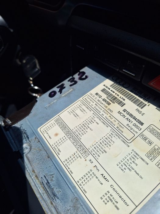 Vând navigație originala Audi A4- B6/B7