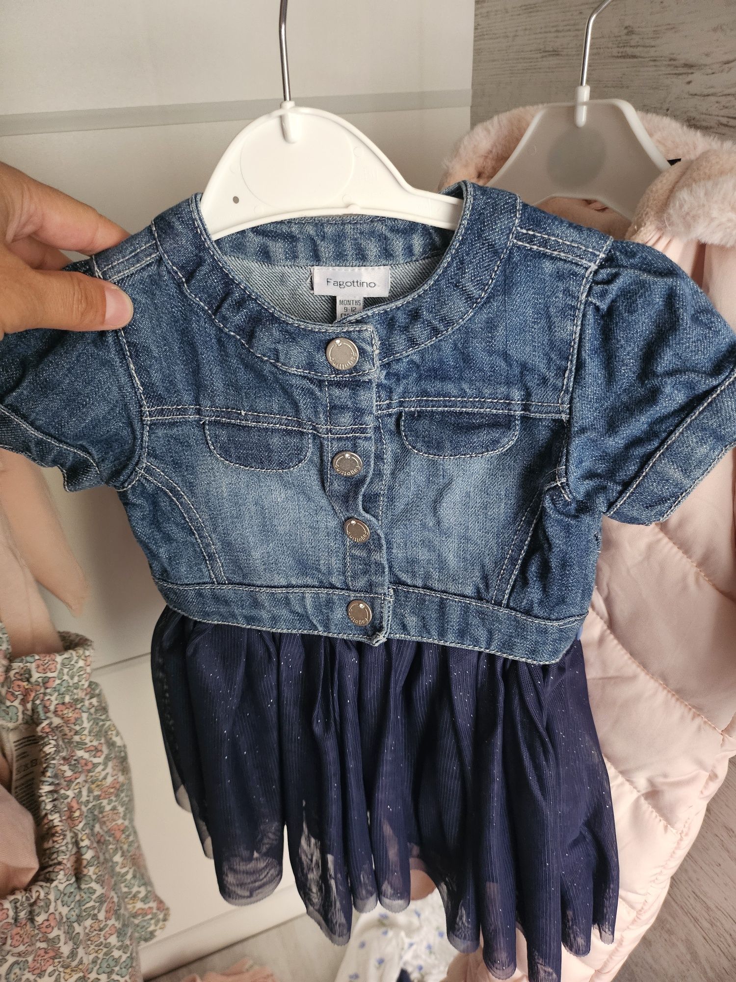 Рокля и обувки Tommy за момиче 9-12м.