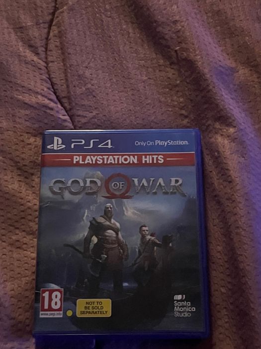 Продавам 8 дискети за плейстешен 4 преди 4 месеца ги взех още са нови.