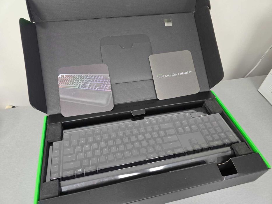 Клавиатура Razer BlackWidow Chroma V2