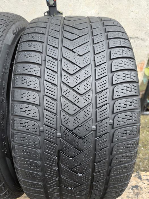 Vând două anvelope de iarna pirelli  285 30 20 dot 2620