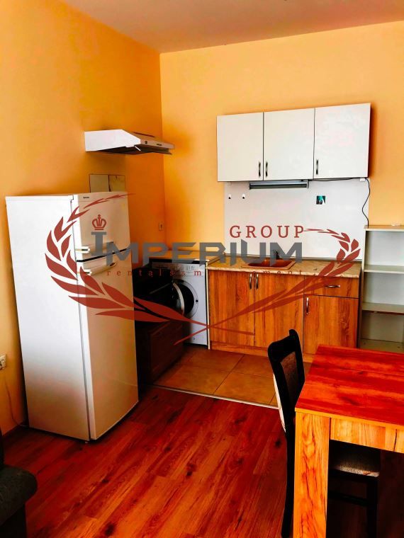 Дава се под наем Двустаен апартамент в Варна, Левски - 60 кв.м за 504.9 € - Снимка #1