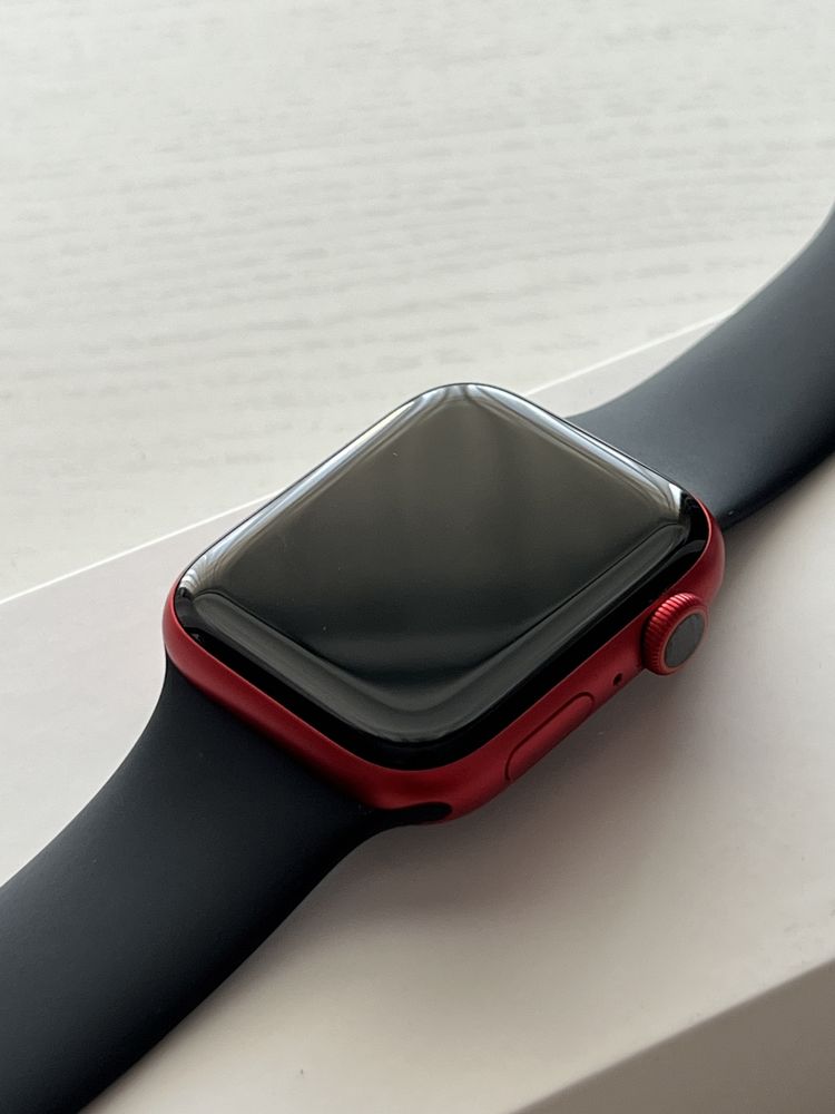 Apple Watch 6 44 mmGps, Red, ca nou!