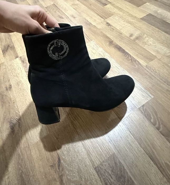 Женская обувь