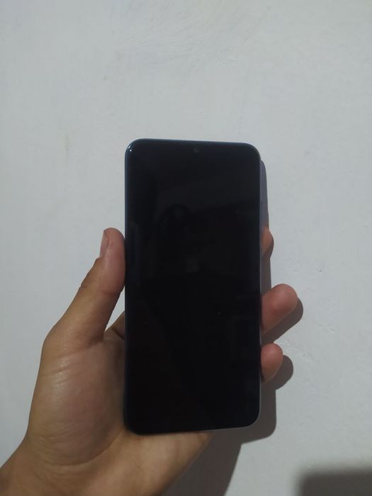 Honor 10 Lite sotiladi