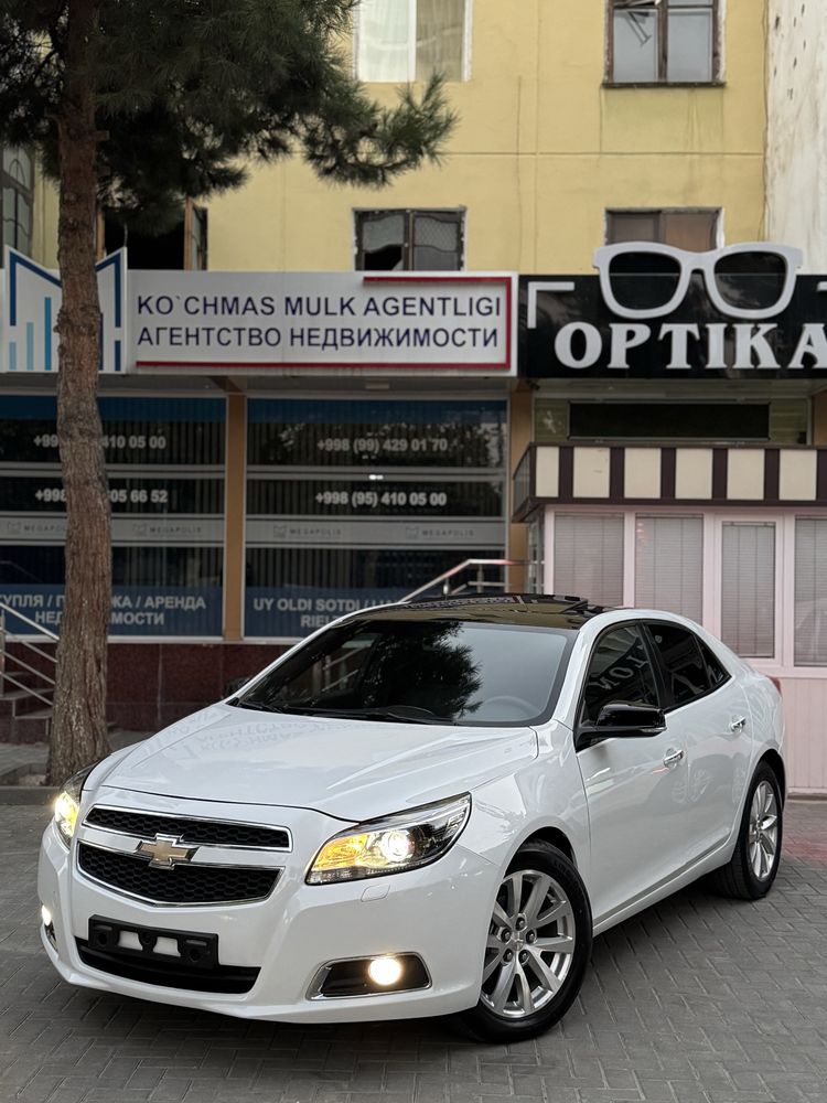 продаю malibu автомат идеал Full.