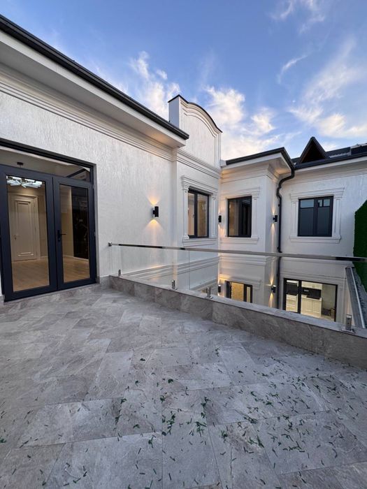Продажа евро дома Алишеробод-Геофизика  1.9 соток 6 комнат