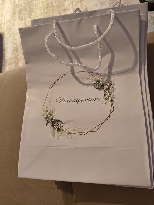 Vând pungi marturii 24 buc ,50 Ron toate,,marimea 26×20 cm