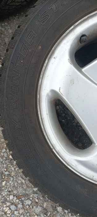 Комплект 4 алуминиеви джанти със зимни гуми