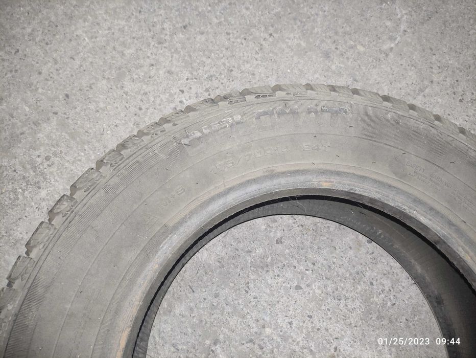 Зимни гуми 175/65/14 - 2 бр.