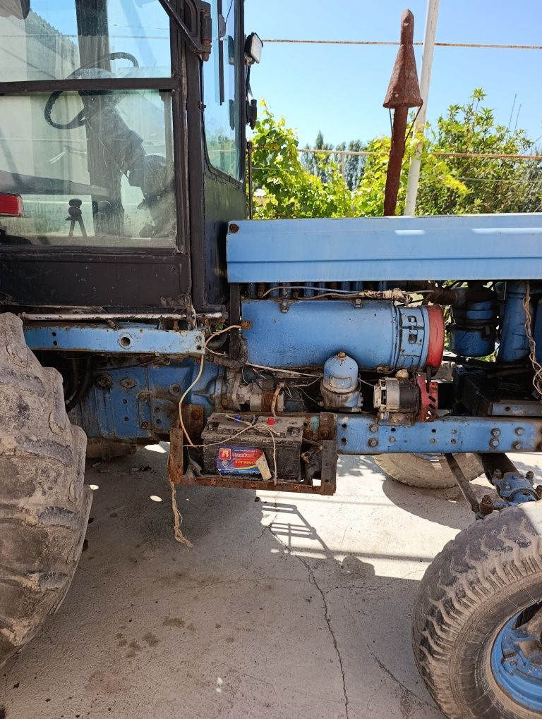 Qishloq hojalik texnikasi traktor T28
