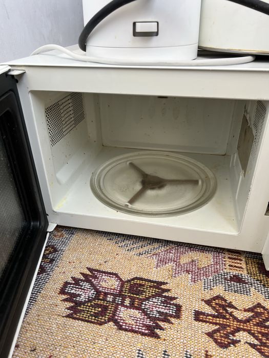 Продам микроволновую печь