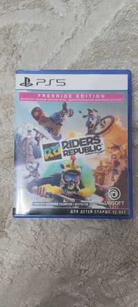 Продам игру riders republic