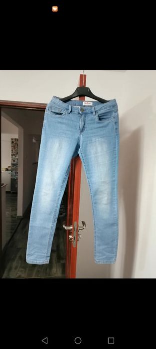 Blugi skinny mărimea 38
