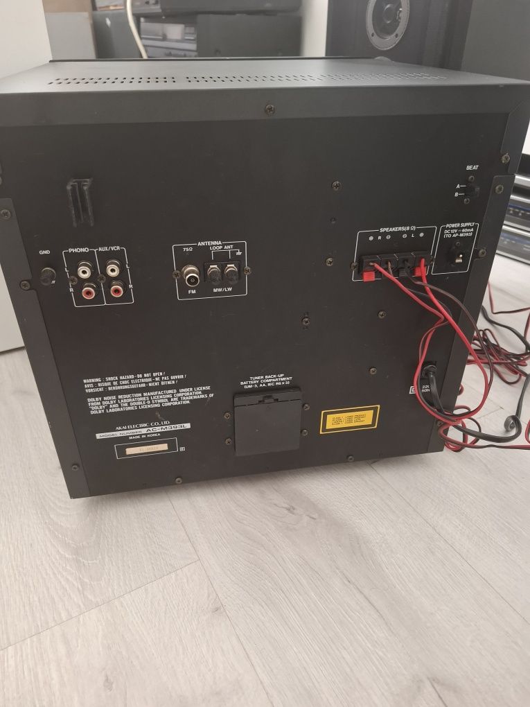 Sistem audio Akai cu boxe model AC-M393L echipament original