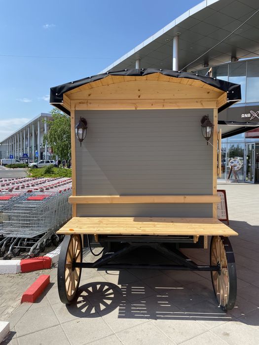 Car vienez , Rulota 4 anotimpuri , Trasura fast food !