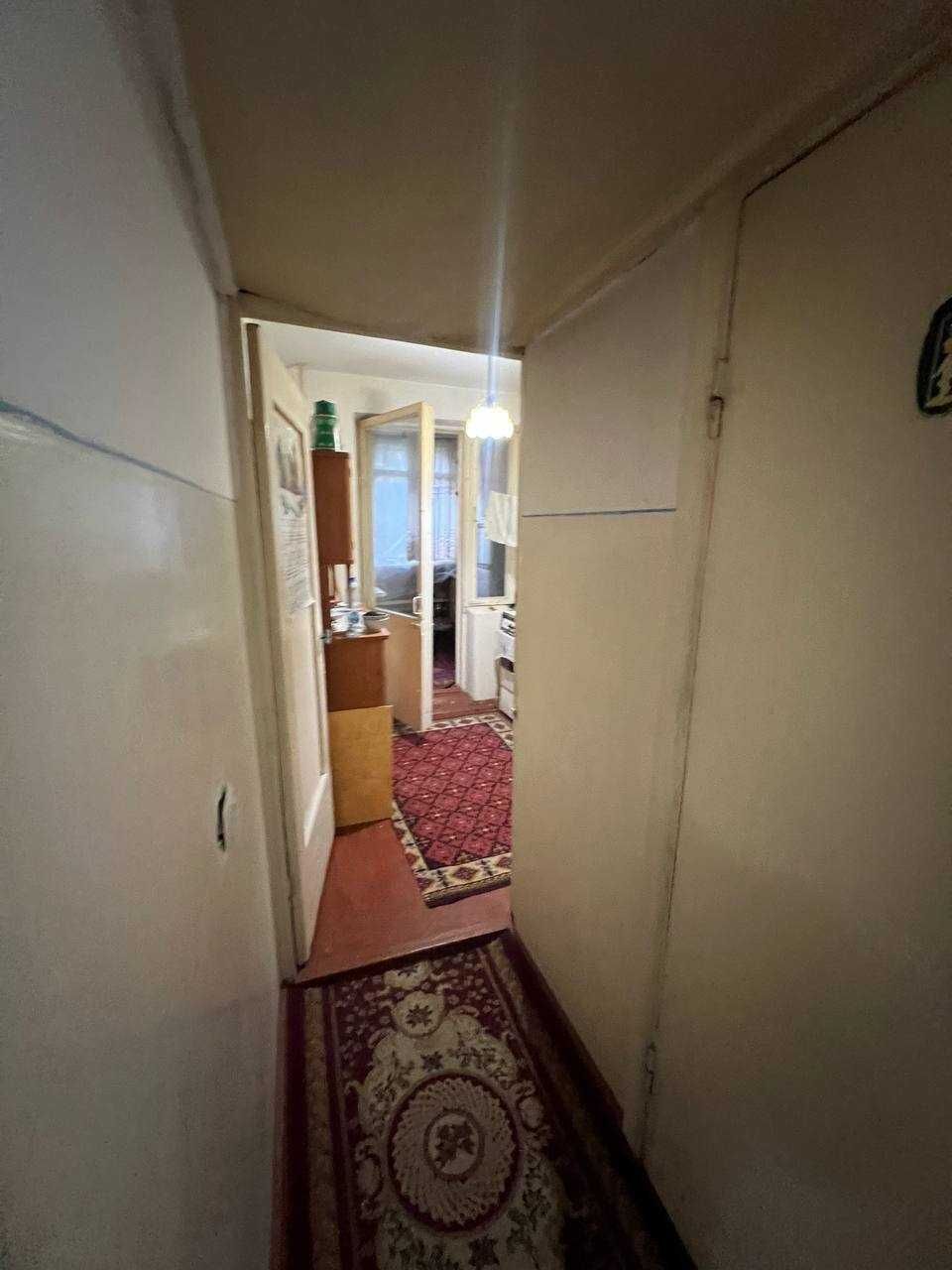 Frunze kuchasida kvartira sotiladi!