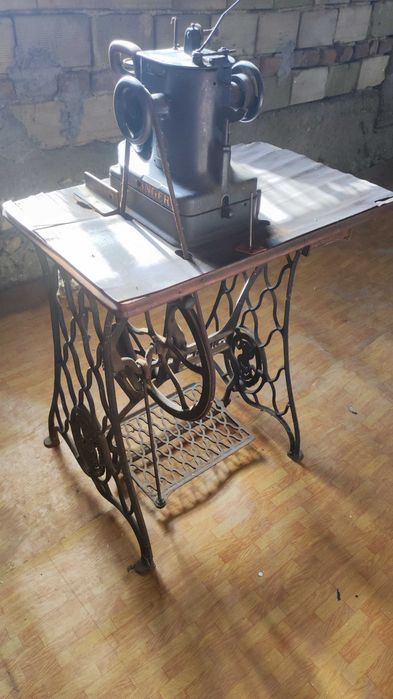 Обущарска машина Singer