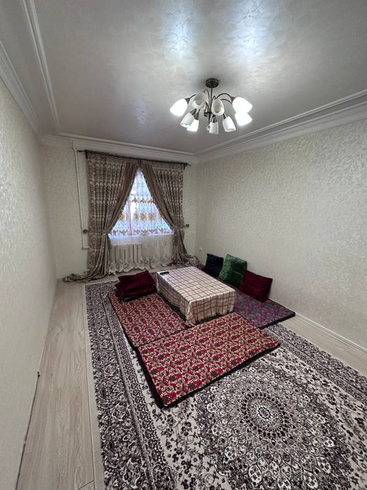 Гунчада  3 хона 1- кават  сотилади. Тинчлик метро  якинида.