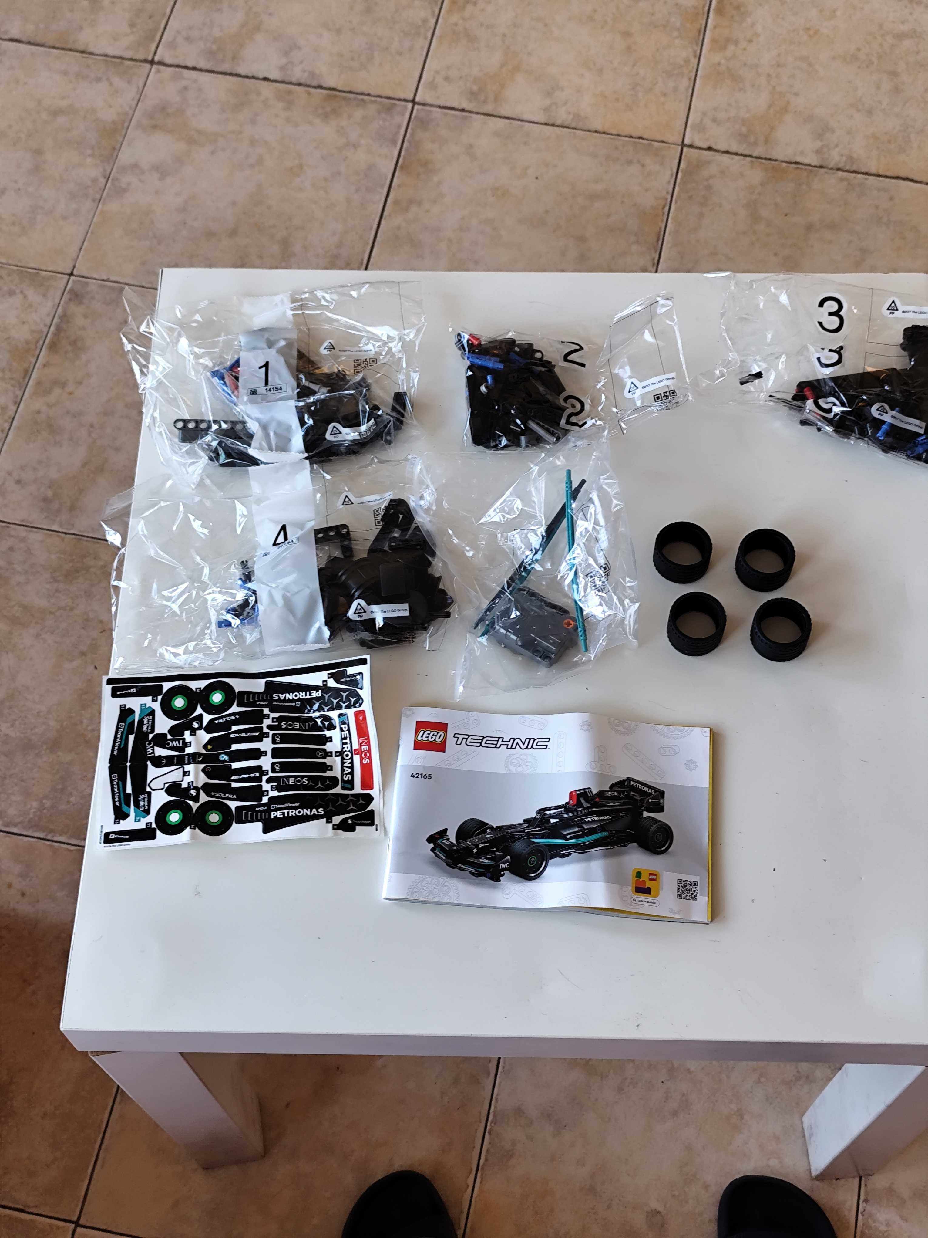LEGO Technic Mercedes-AMG F1 W14 E Performance Pull-Back 42165