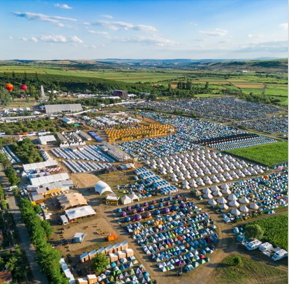 Camping Electric Castle Bontida Cluj Festival Banffy Castel 2025 Iulie
