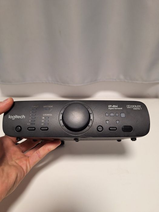 Sateliti si Consola Logitech Z906