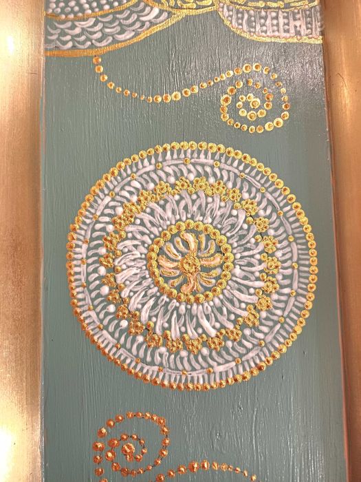 Ръчно рисуван поднос
