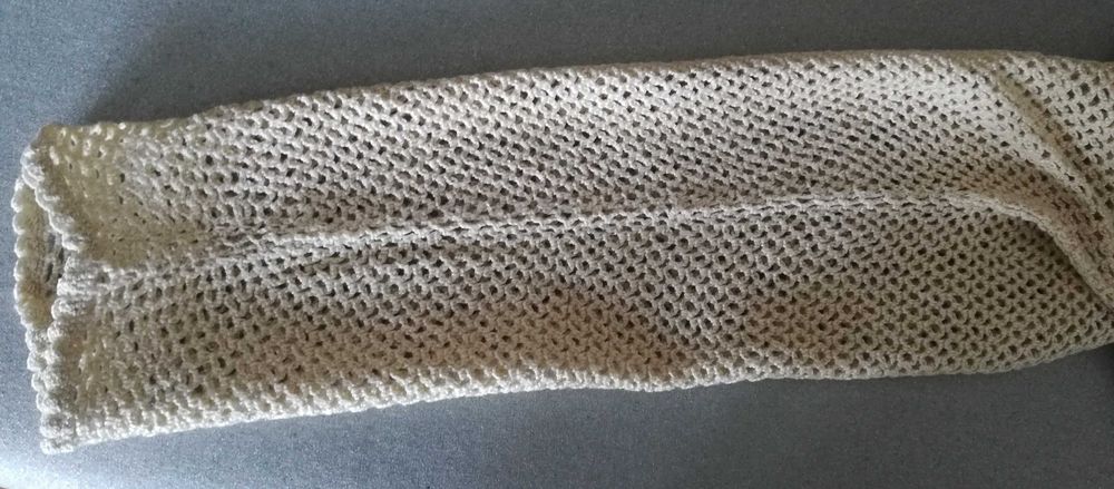 Дамска блуза мрежа с флорални мотиви,плетена на една кука