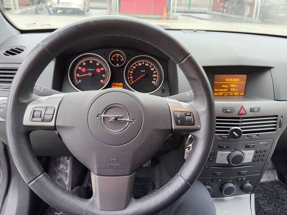 Opel Astra H 1.4 benzină