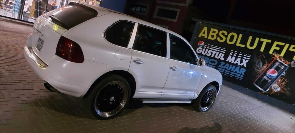 porsche cayenne S 4.5 V8 340cp
