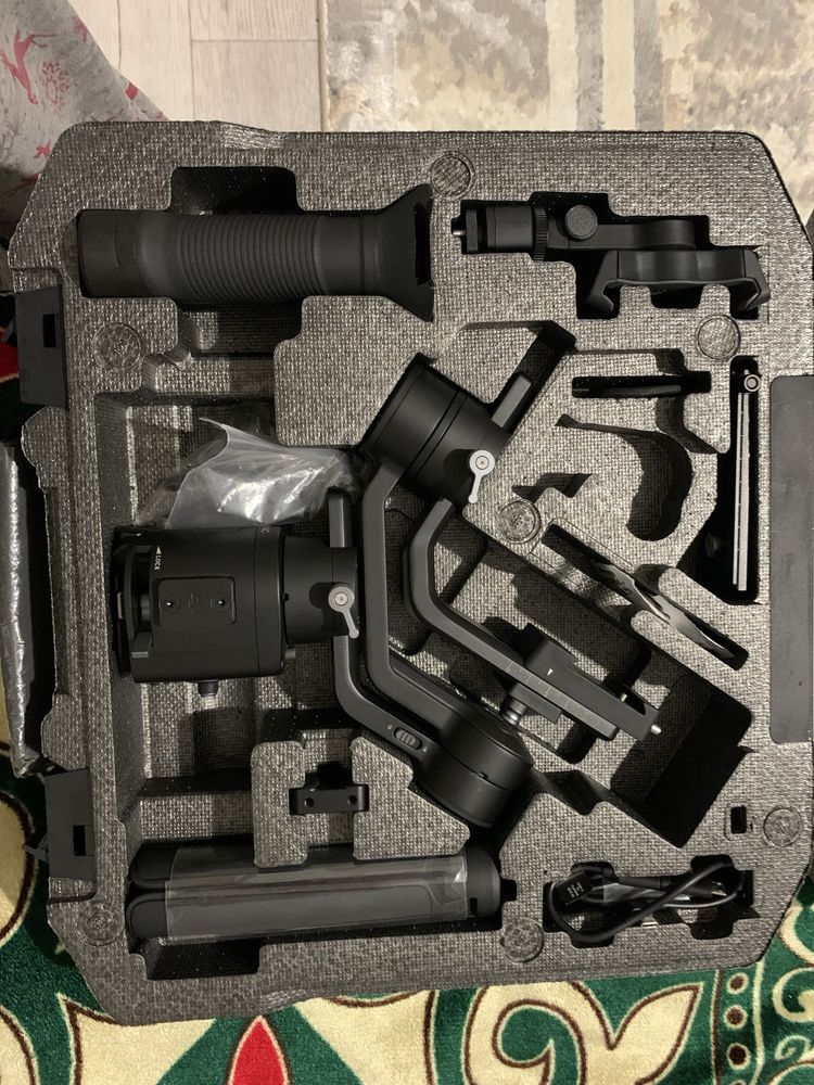 продам штатив / Стедикам DJI Ronin-SC