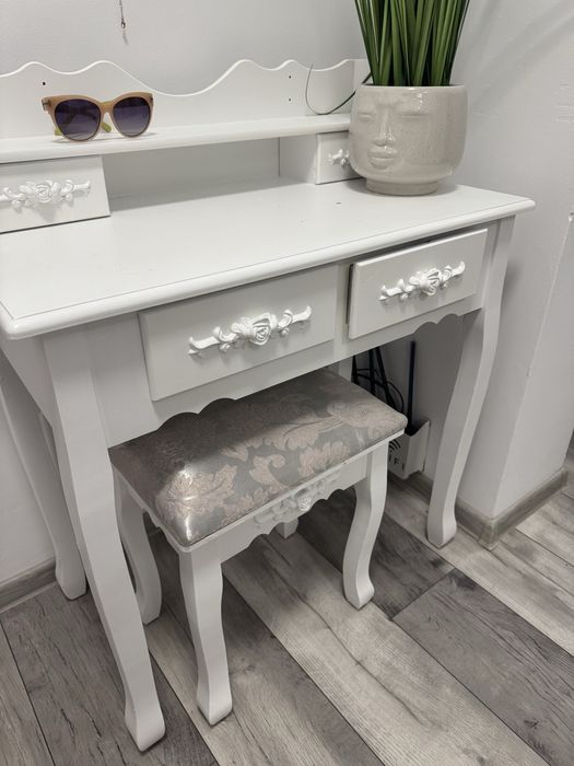 Masuta pentru machiaj impecabila