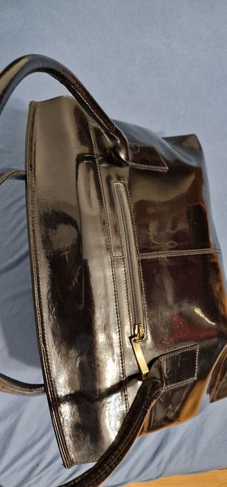 Geanta de dama din piele lacuita