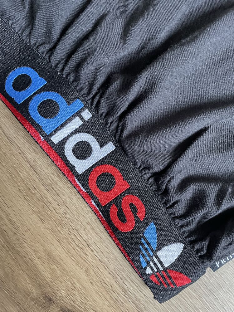 Къс топ adidas originals размер XS/S