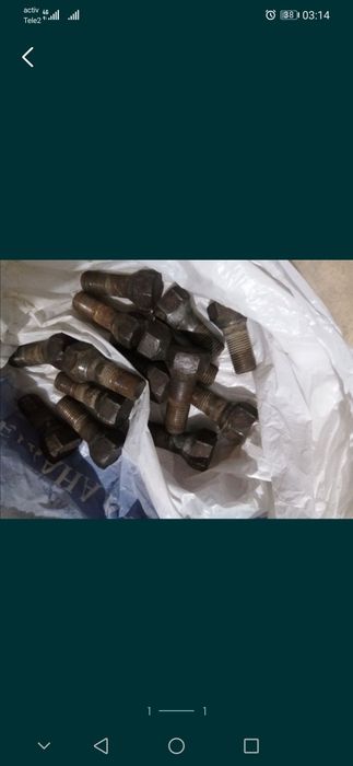 Продам болты на железные диски