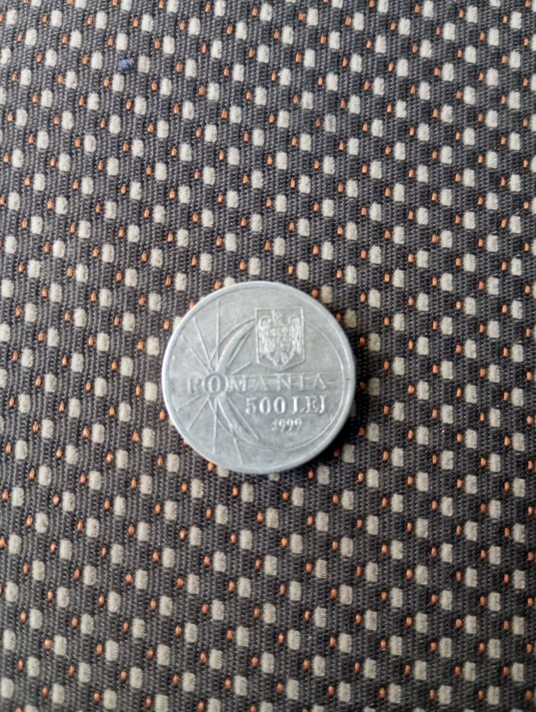 Vând moneda An 1999