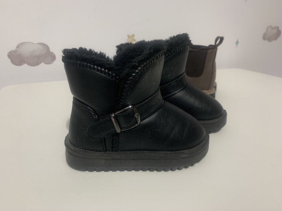Vand Ghete H&M si UGG pentru copii