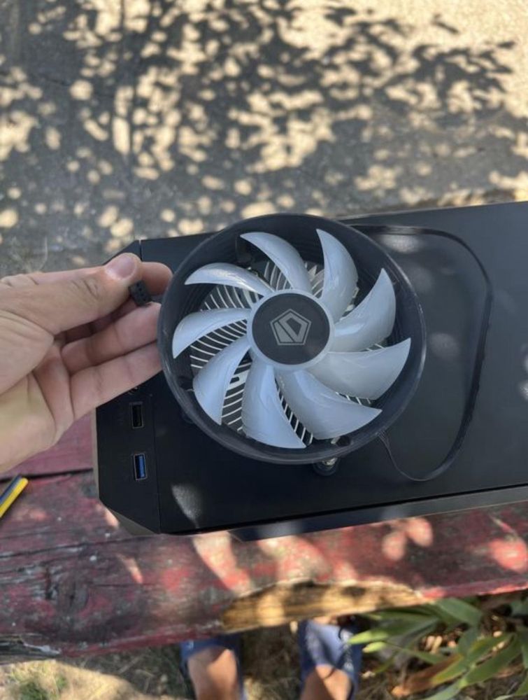 Cooler RGB pentru procesor - ideal pentru Gaming PC