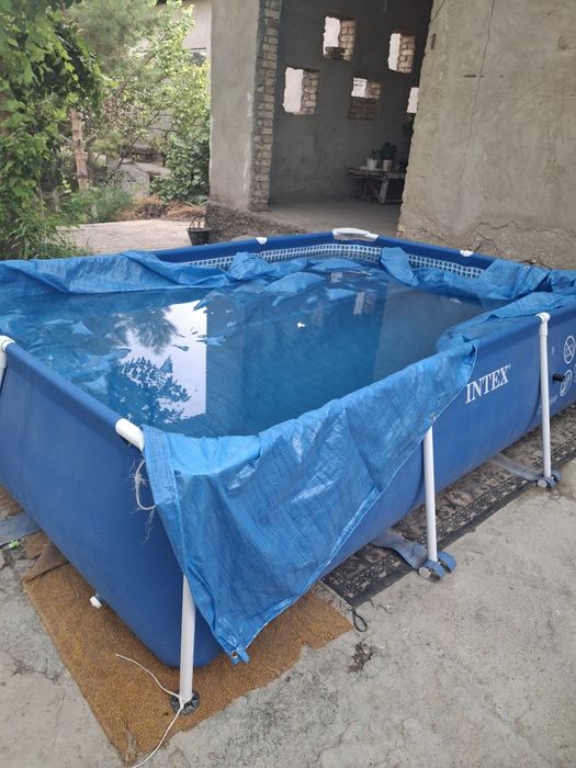 бассейн отличное состоянии  3 месяца пользовались