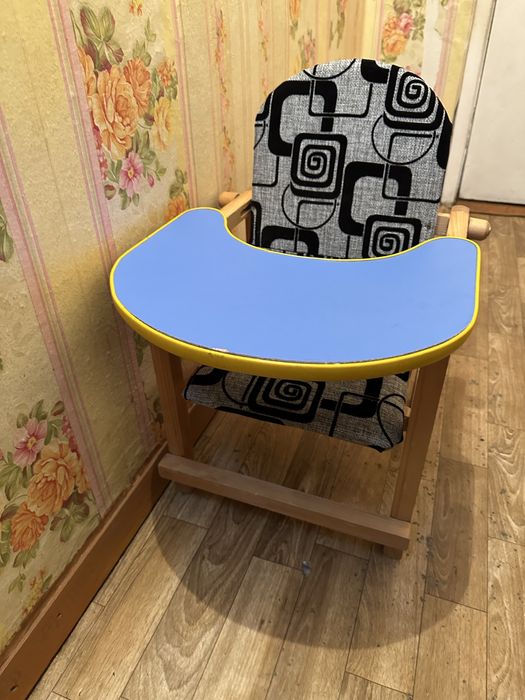 Детский кормящий стулья