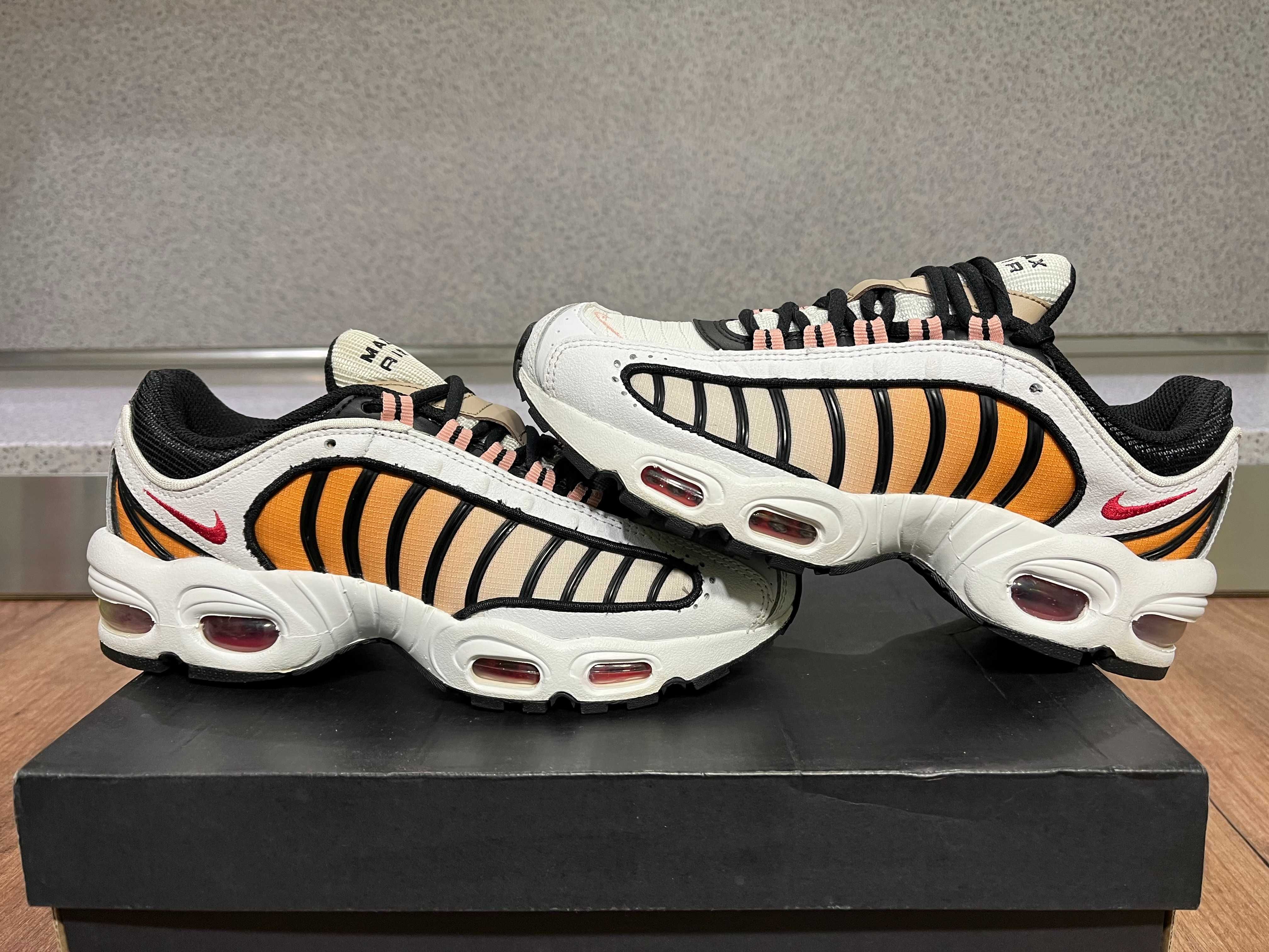 ОРИГИНАЛНИ *** Nike Air Max Tailwind 4 Gradient